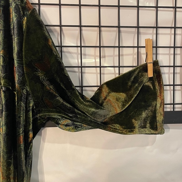 Vintage Y2K Velvet Green Goblincore Whimsigoth Top with Fringe Hem - Picture 5 of 10